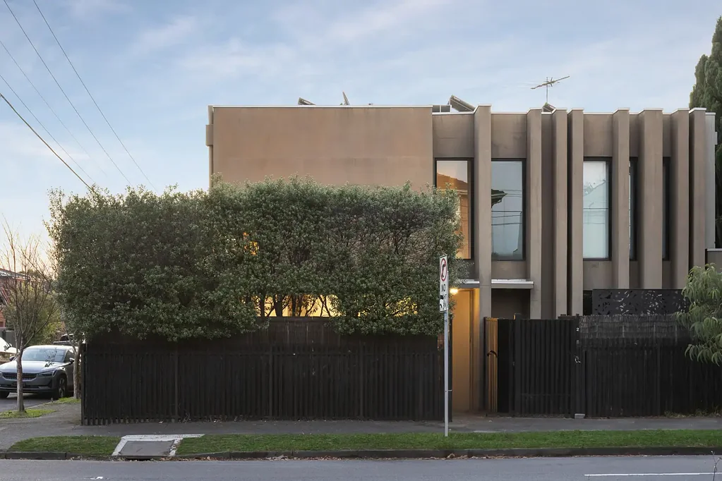 St Kilda East 2Habitaciones Showcasing Style, Surrounded By Lifestyle