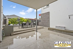 2/94 Flowerdale Rd, Liverpool