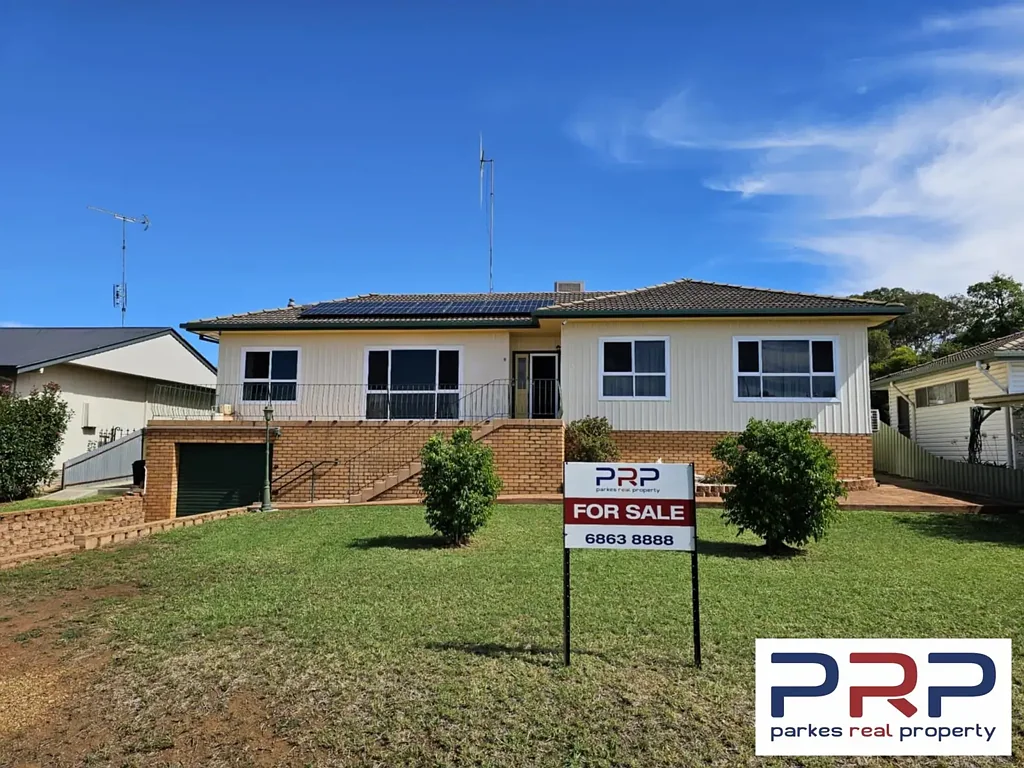 8 Moor Street, Parkes, NSW 2870
