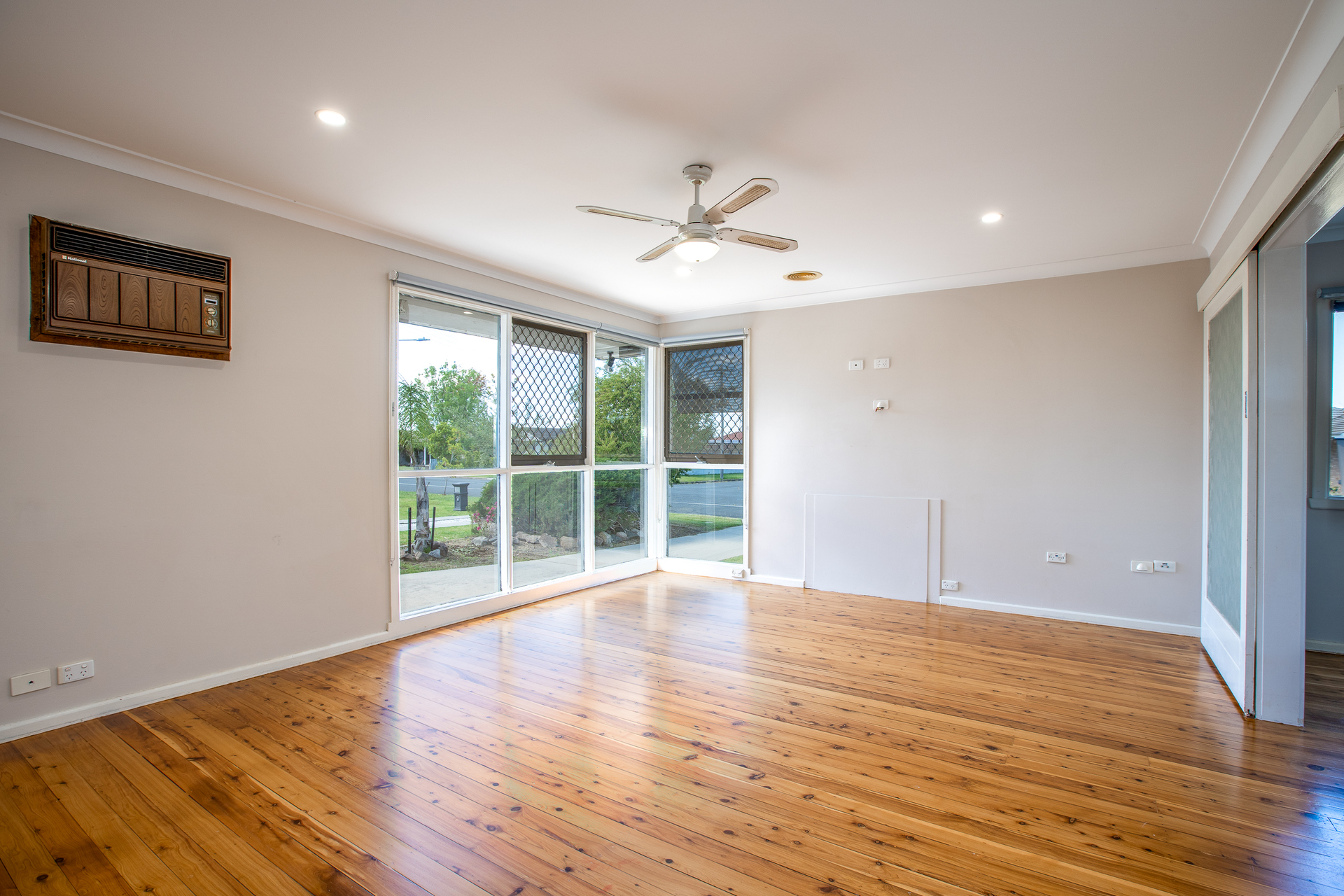 540 DOUGLAS RD, LAVINGTON NSW 2641, 0房, 0浴, House