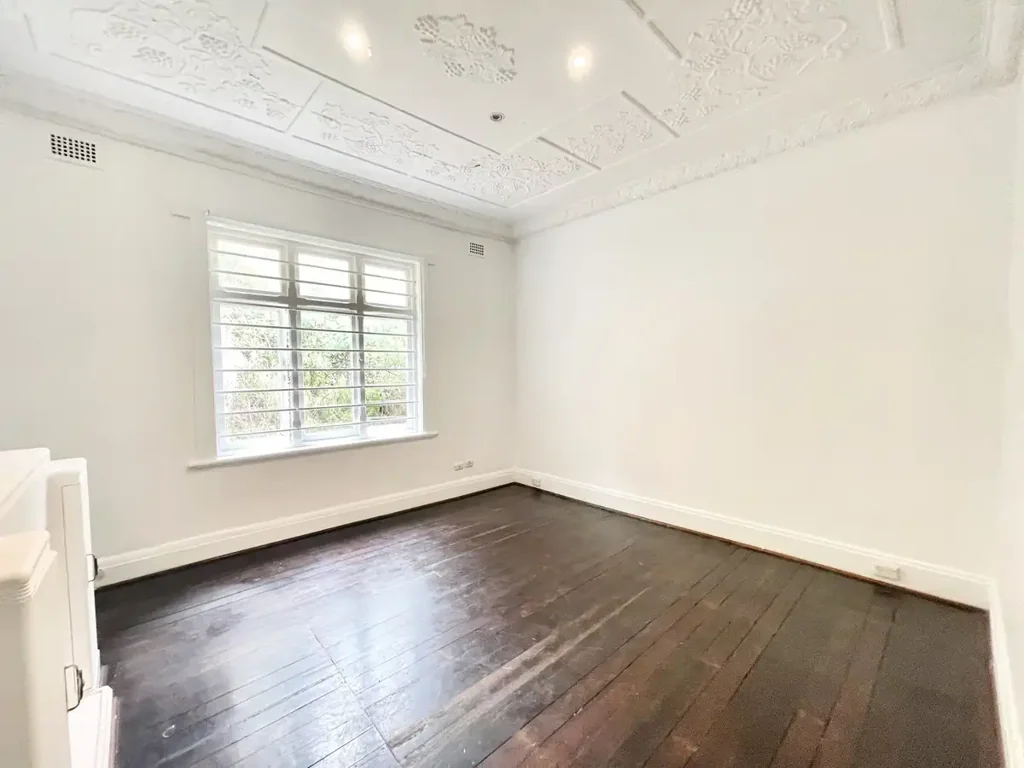 Fantasic 1 bedder near the beach!