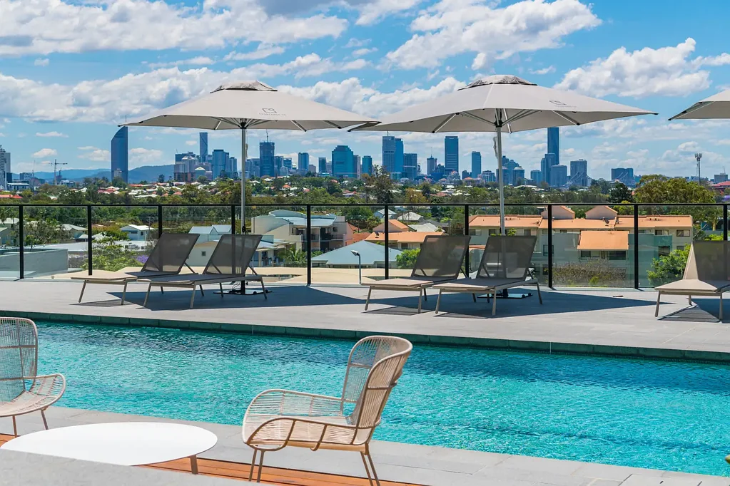 2 BED, 2 BATH 1 carpark  Spacious courtyard!