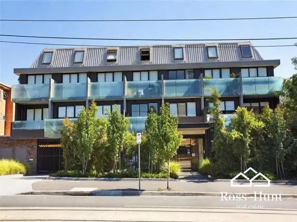 Hawthorn 1房 位于Glenferrie Road，距离斯威本大学仅400米 安全低维护生活现代厨房 客厅/餐厅区 独立卧室 专用学习空间 现代化浴室 私人庭院 公共洗衣设施 家具齐全 步行至电车站&火车站。 Ideal Student Living in the Heart of Hawthorn