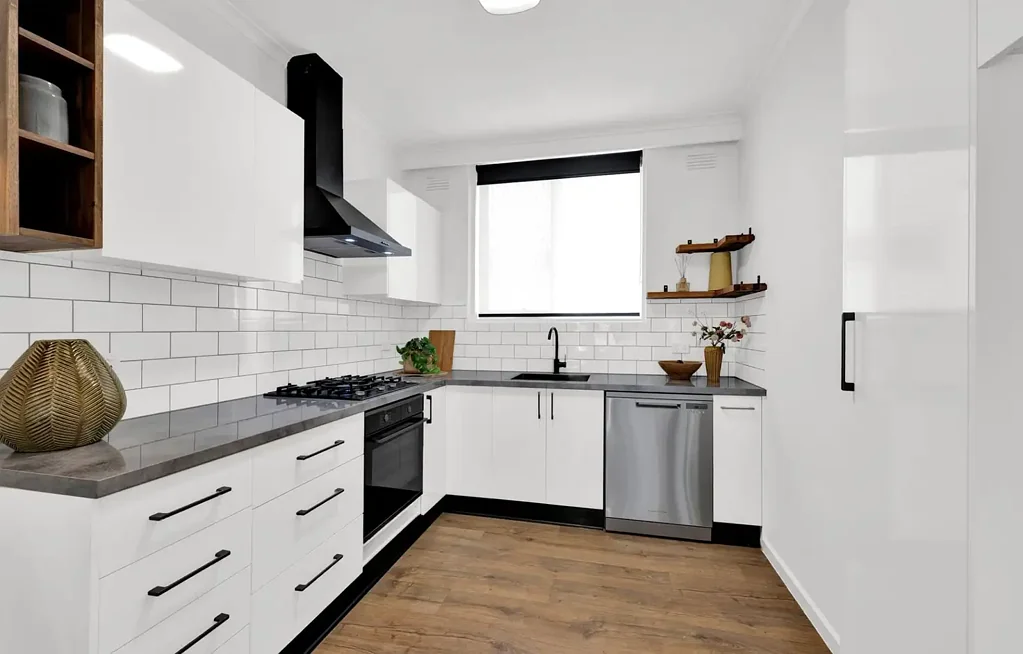 Elsternwick 2房  Fully Renovated, Move In Ready