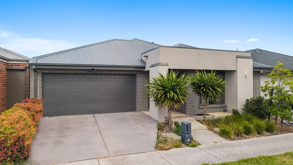 18 Tooronga Drive, Mickleham, VIC 3064
