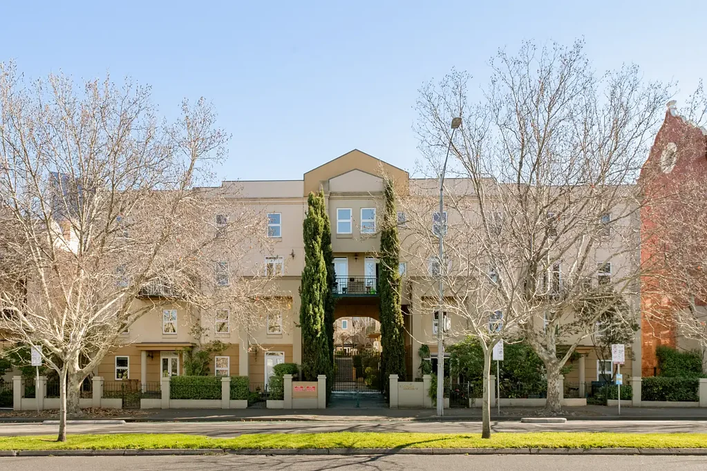 74/121 Rathdowne Street, Carlton, VIC 3053