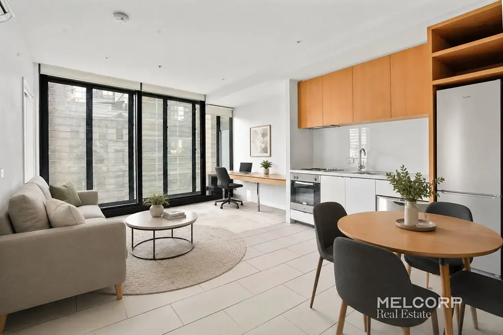 CITY LIVING ON FLINDERS STREET - UNFURNISHED