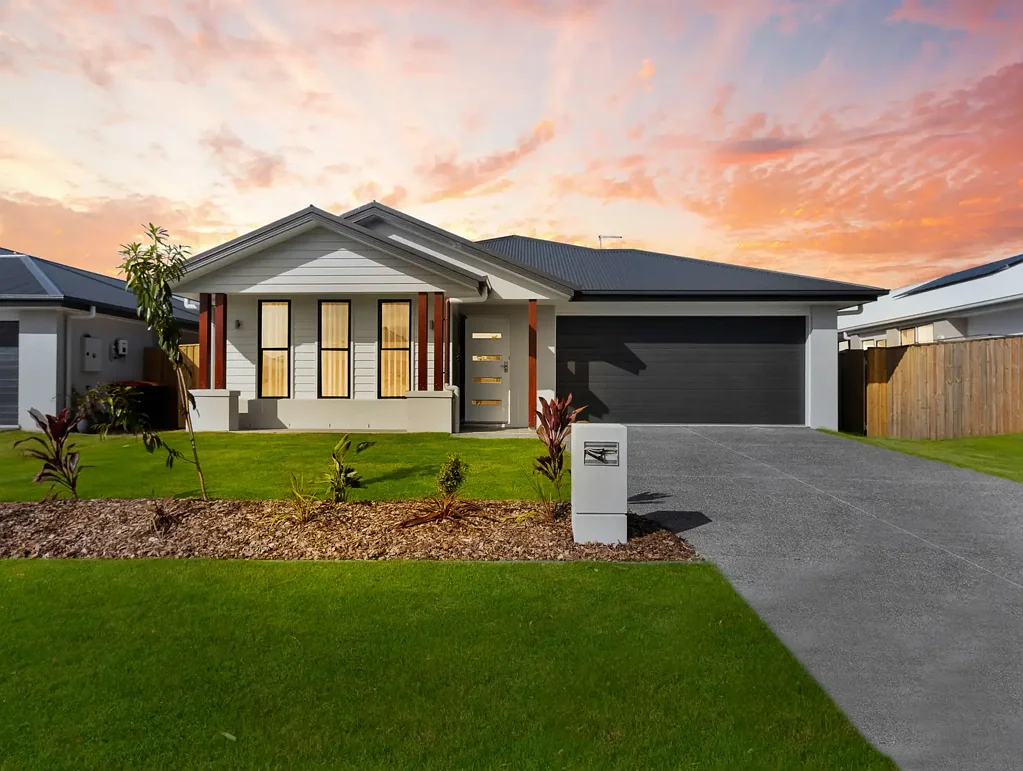 Spacious 4 Bedroom Home in Quiet Point Vernon Estate