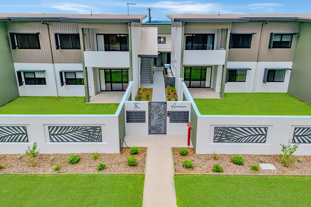 Unit 4/80-86 River Ave, Mighell, QLD 4860
