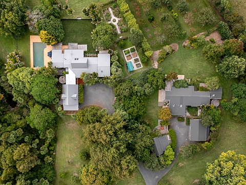 Clevedon 7房  Spacious Country Estate - Two Homes with Pool/Barn
