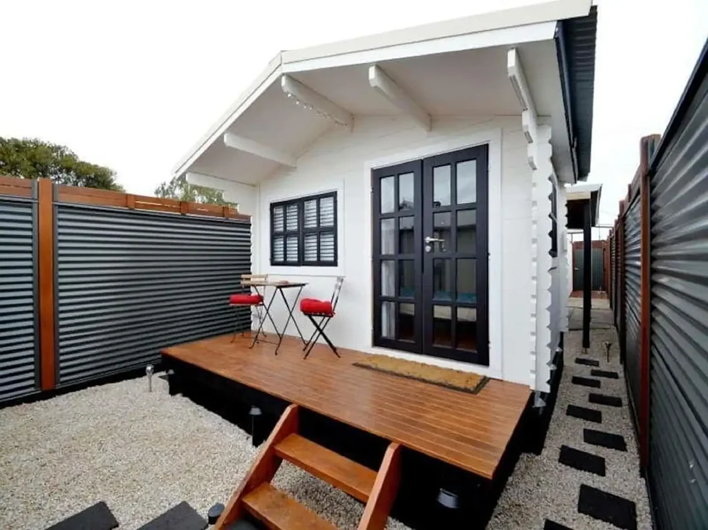 ROSEWATER EAST GRANNY FLAT — MODERN, PRIVATE, AND PERFECTLY PLACED