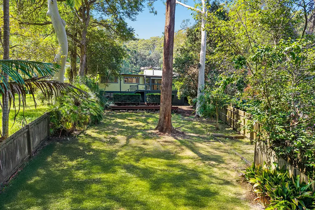 72B Lake Shore Drive, North Avoca, NSW 2260