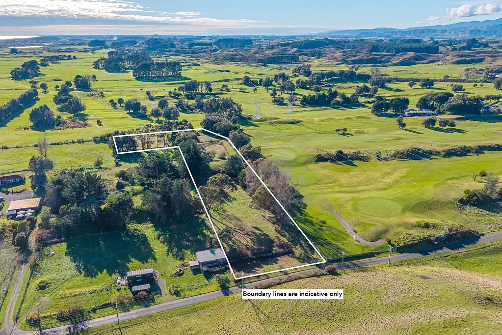 Otaki  GLORIOUS HECTARE - NO COVENANTS