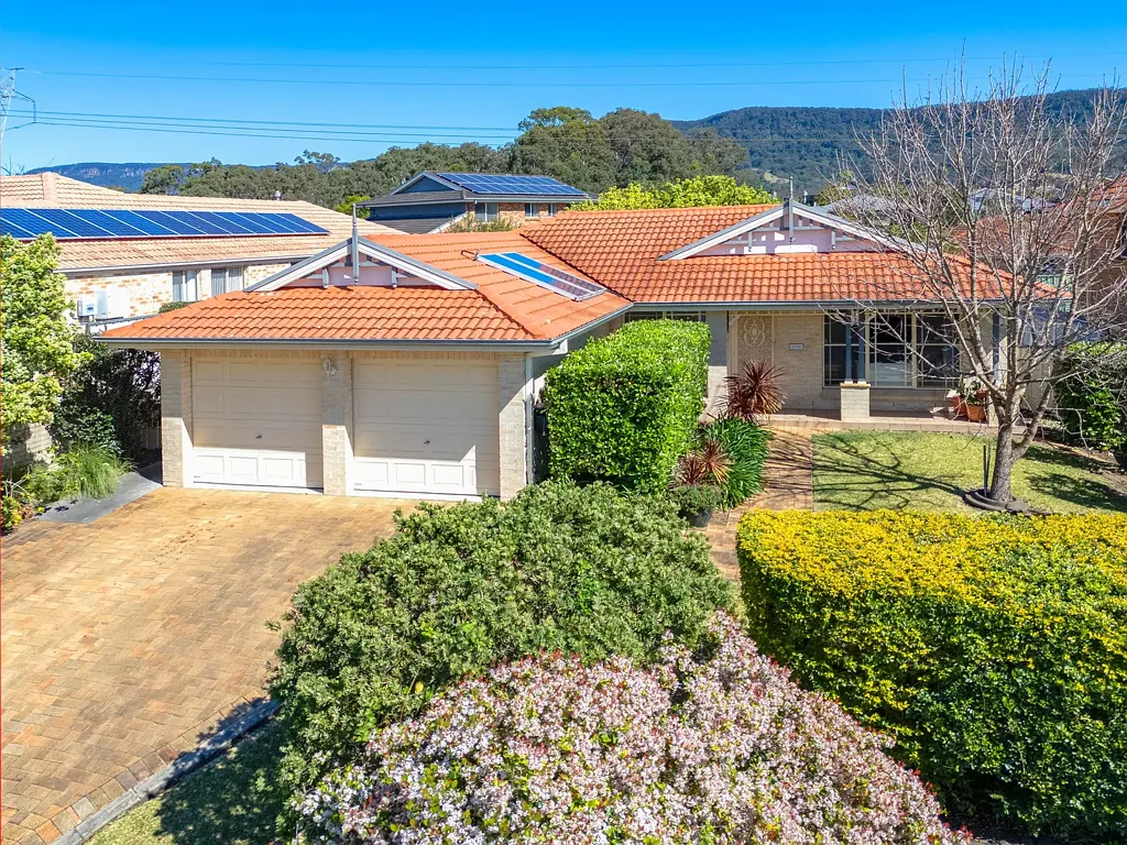 14 Highcroft Boulevard, Horsley, NSW 2530