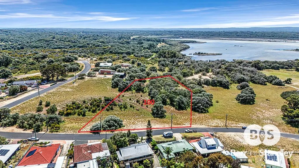 100 Lakeside Terrace, Preston Beach, WA 6215