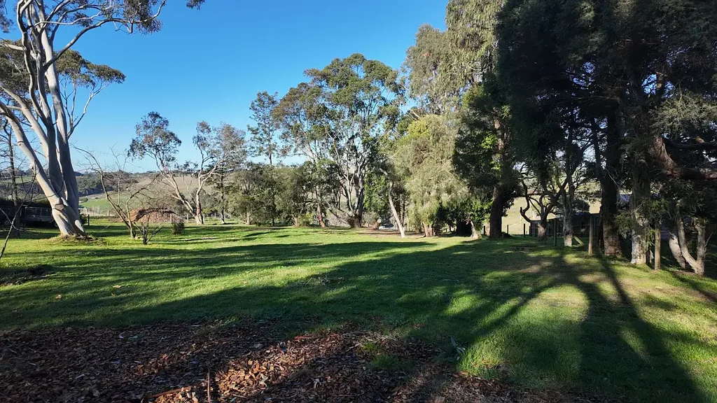 Korumburra Create Your Country Dream on a Spacious 1323sqm Block with current Planning Permit