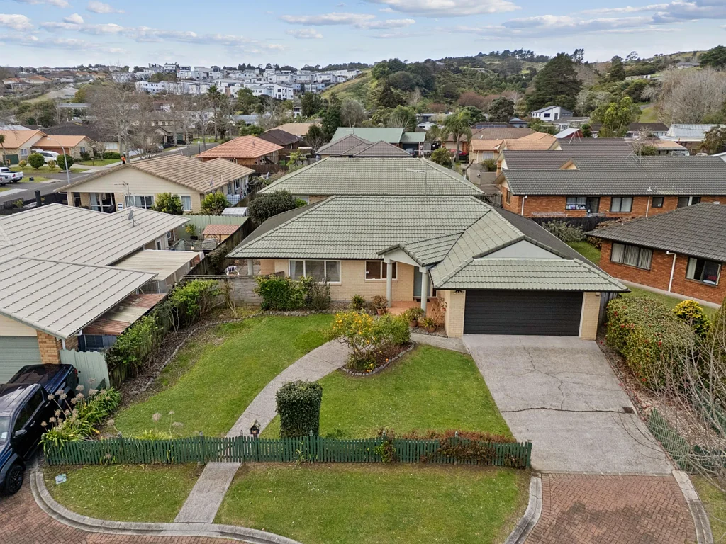 Papakura 3房  Relaxed Family Living in Oaklands Estate!