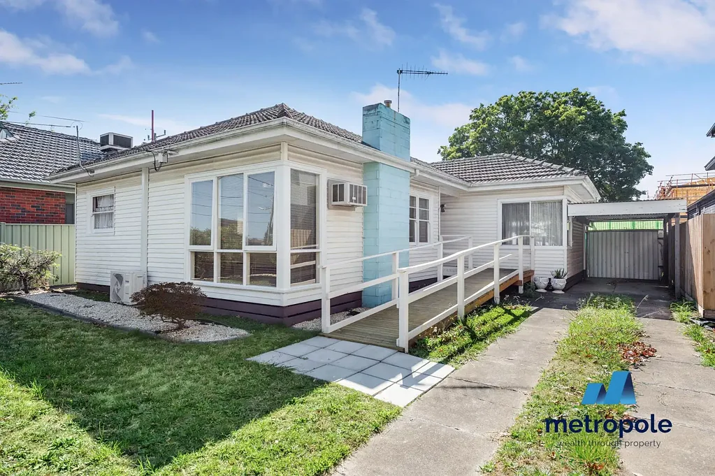 BENTLEIGH PROPERTY AVAILABLE FOR 6- MONTH LEASE