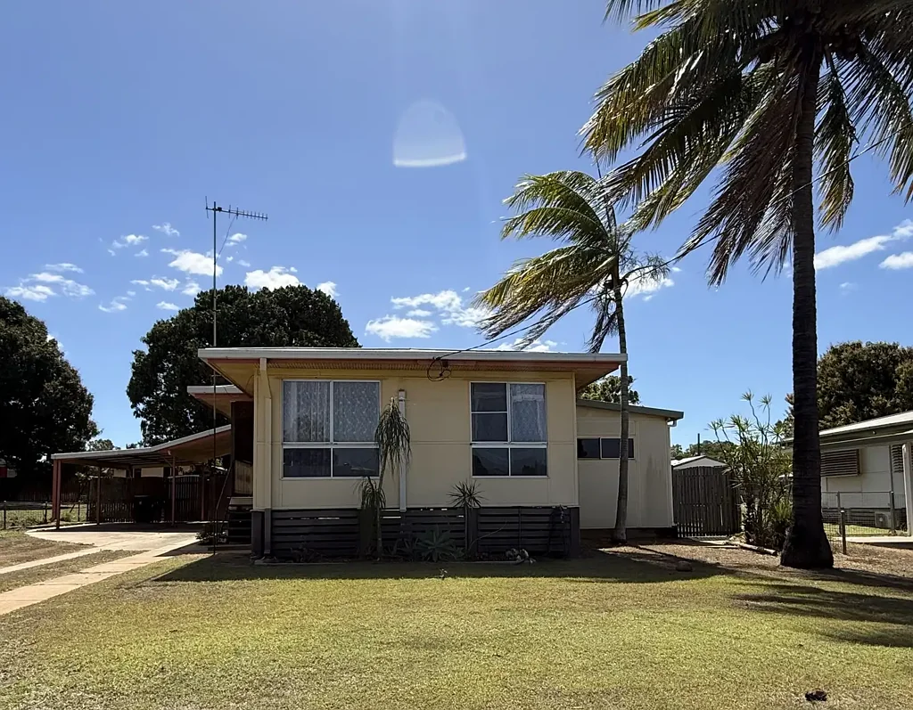 Moranbah 3Zimmer Renovators Delight - PRICED TO SELL