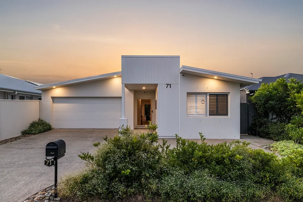 Bli Bli 4房  North-Facing Entertainer Backing onto Bushland in the Highly Sought-After "Cutters Ridge" Estate