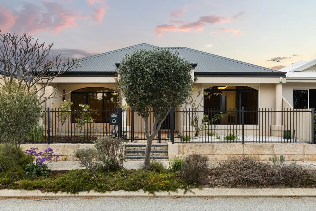 20 Waterfront Parkway, Shoalwater, WA 6169
