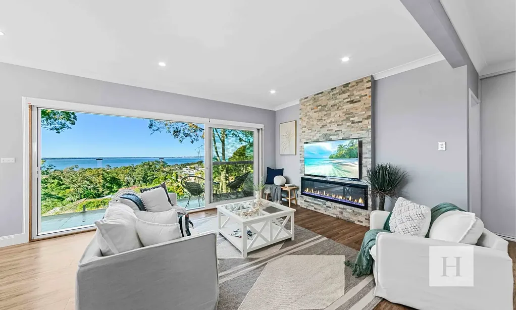 27 Leslie Avenue, Gorokan, NSW 2263
