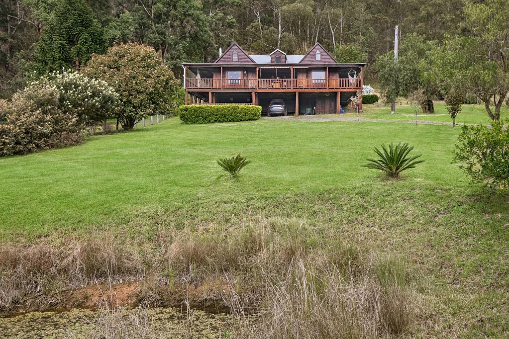 Wollombi 3chambre Captivating Country Retreat with Enchanting Valley Views