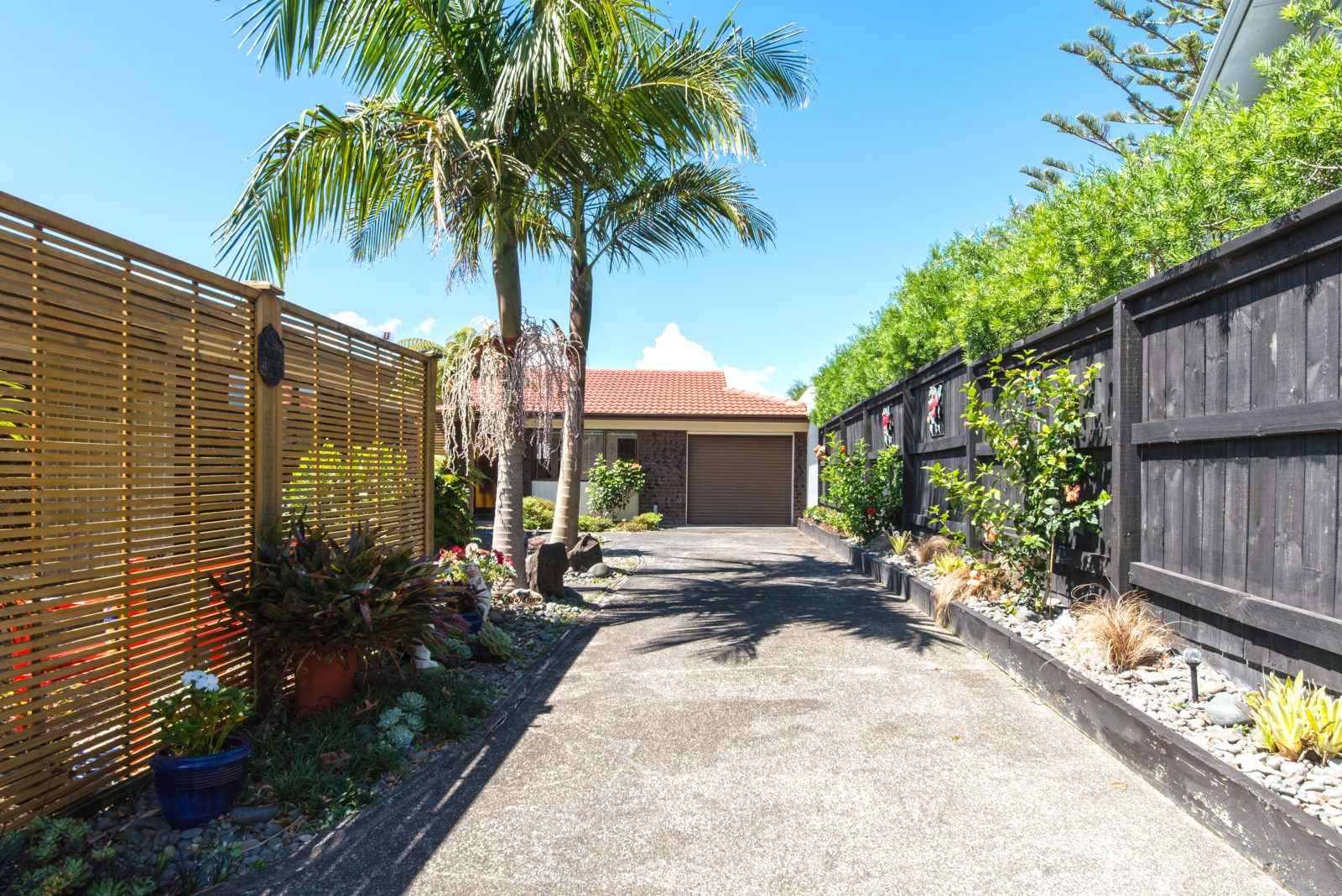 2/1a Jenelin Road, Glendene