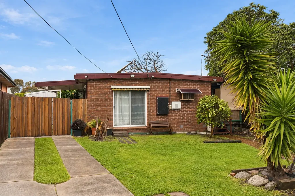 Kingsbury 3Zimmer Spacious Family Living with Outstanding Potential