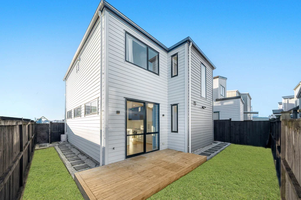 Papakura 4침실 Must Be Sold -Modern Family LivingHigh $700,000's