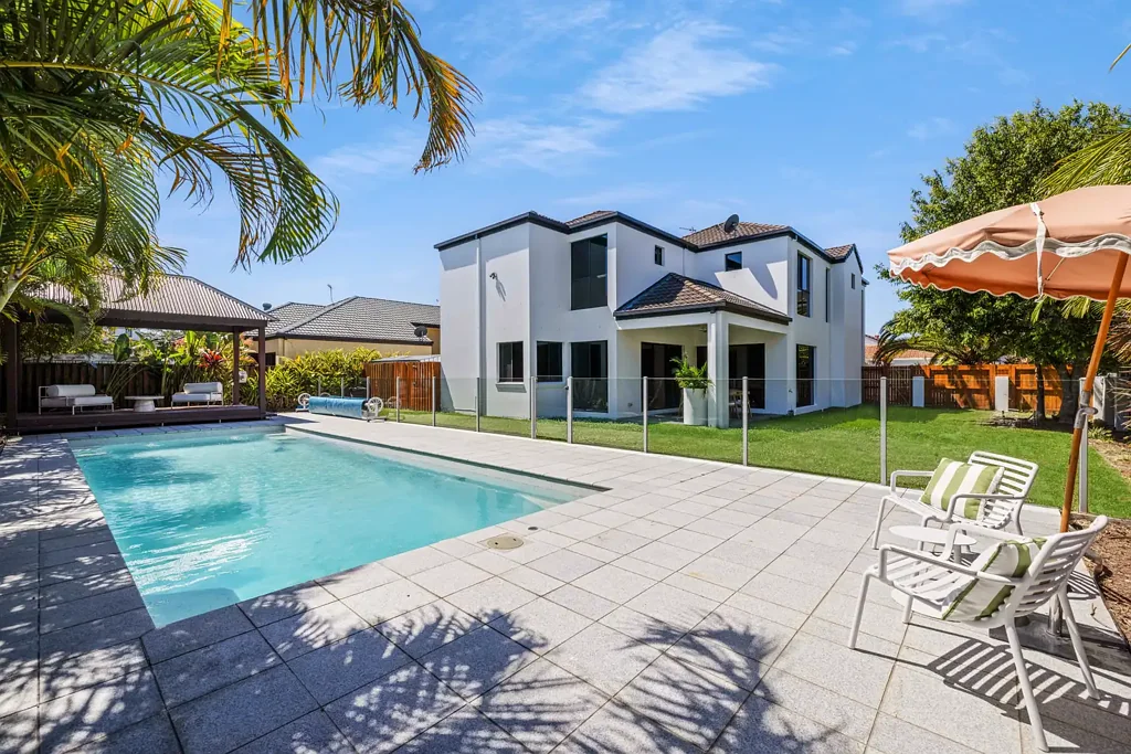 43 North Shore Avenue, Varsity Lakes, QLD 4227