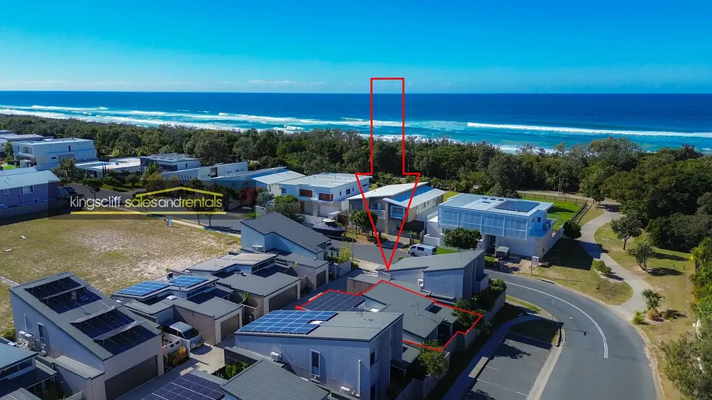 2 bedroom single level duplex- beachfront street