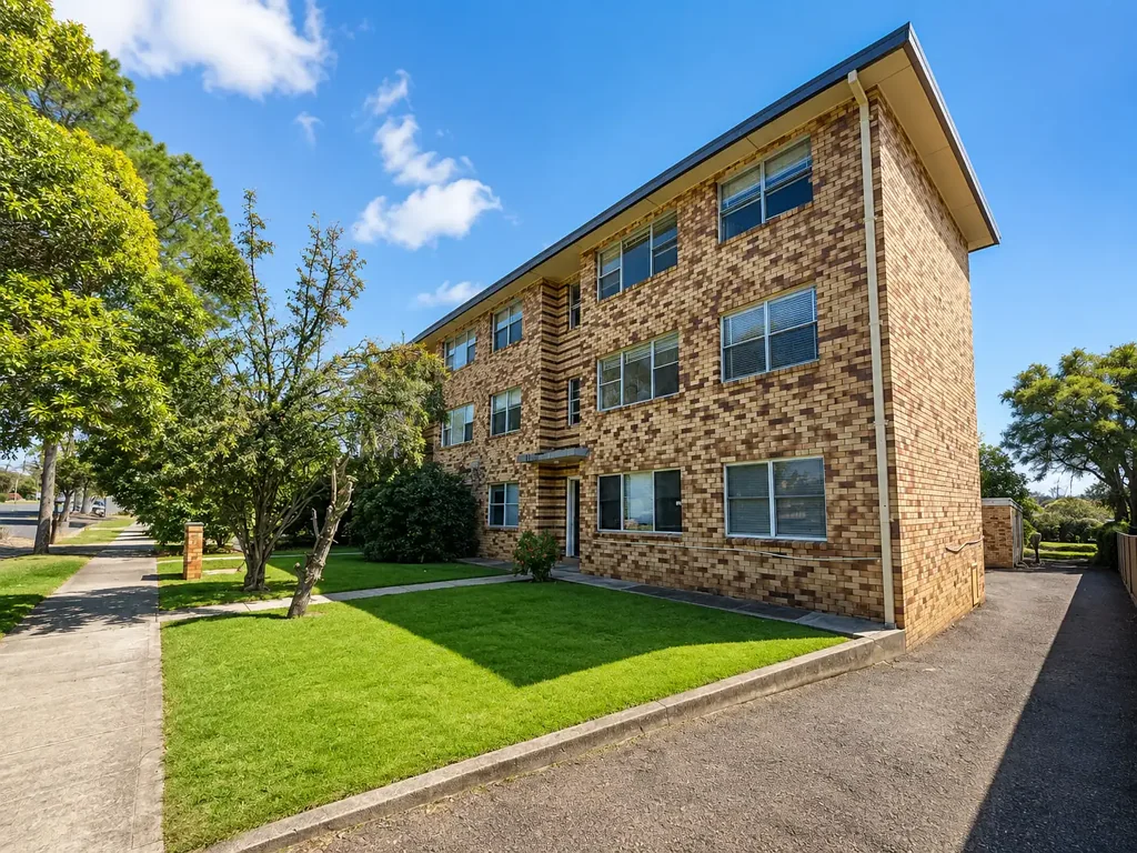Located in West Tamworth!