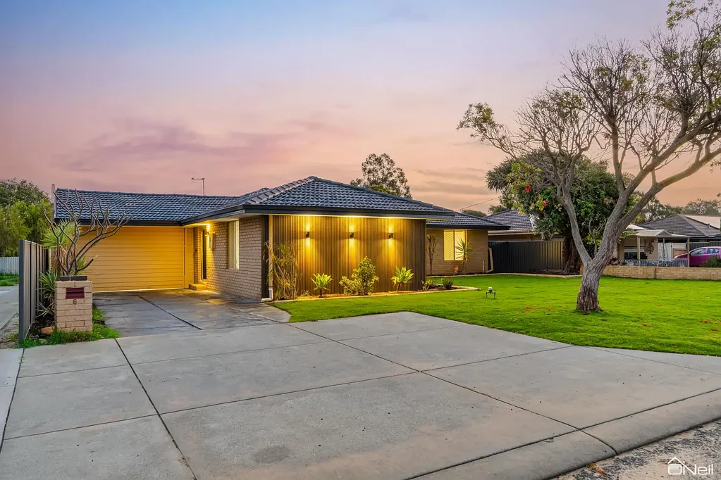 Forrestfield 4房  Fully Renovated 4x1 on a Big 809sqm Block!