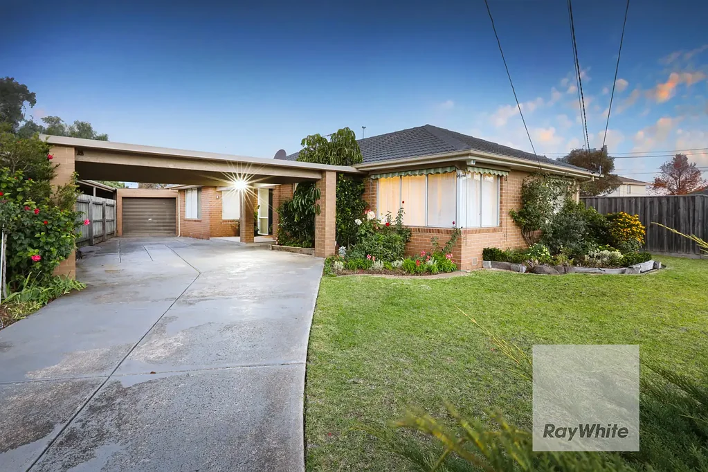Gladstone Park 3कमरा Auction this Saturday at 10am... open from 9:30am