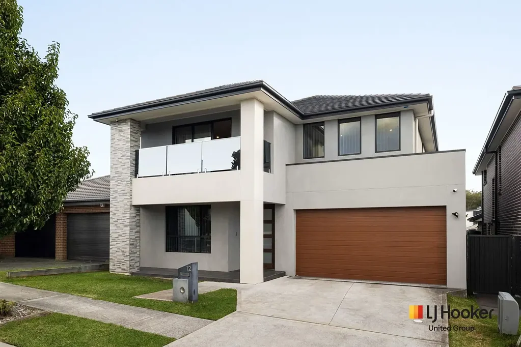 Denham Court 5غرفة نوم Custom Built Family Home