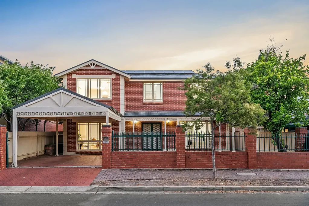 1 Lossie Street, Kensington Park, SA 5068