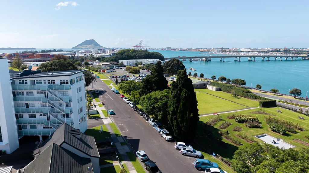 1/18 Cliff Road, Tauranga, Bay of Plenty