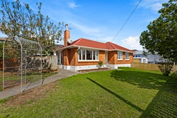 40 Vodanovich Road, Te Atatu South
