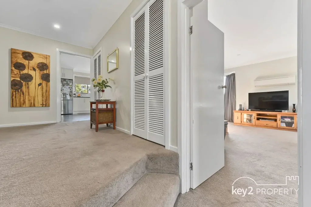 West Launceston 3房  Spacious Family Living in a Tightly Held West Launceston Pocket