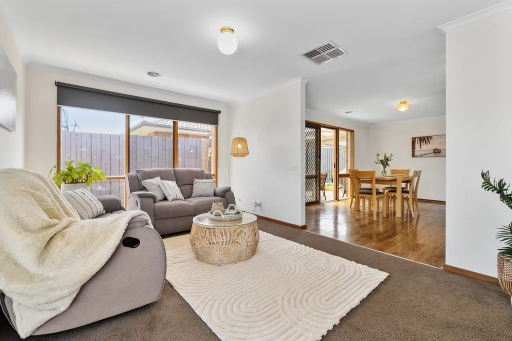 1/15 Quarrion Drive, Carrum Downs, VIC 3201