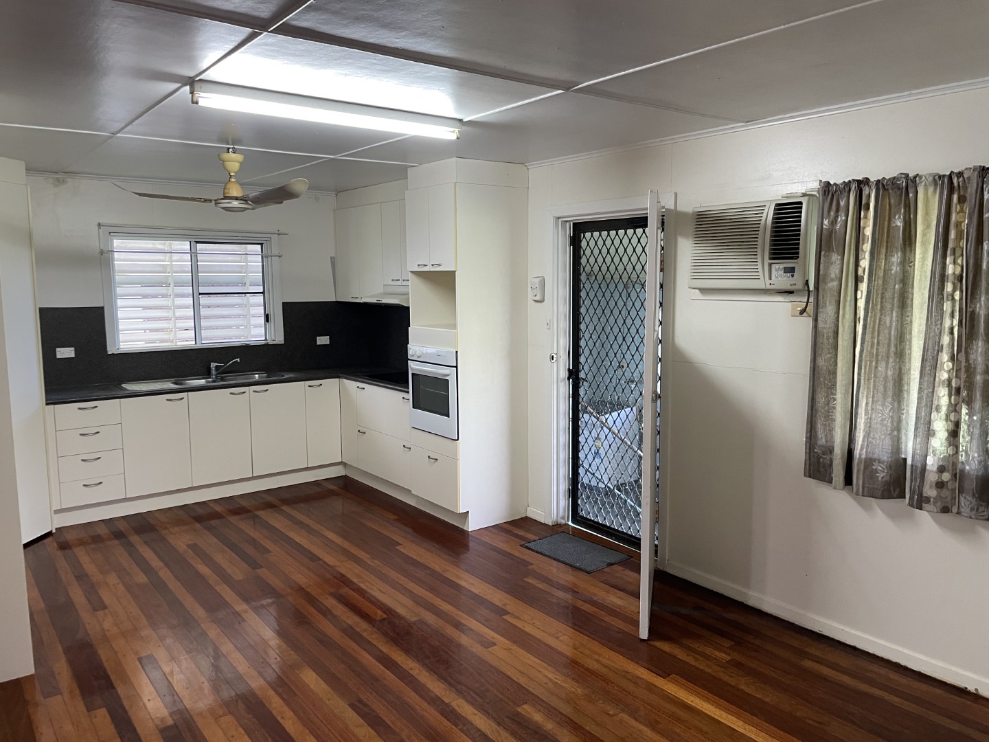 20 FORGAN ST, INGHAM QLD 4850, 0 chambres, 0 salles de bain, House