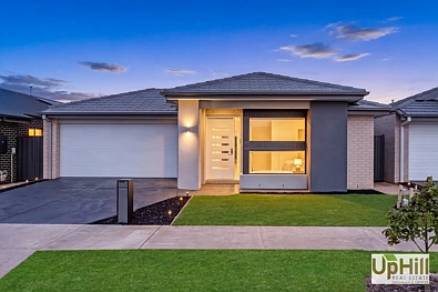 Clyde 4 Bedroom Stunning Brand New Family Home in Evergreen Estate...!!!
