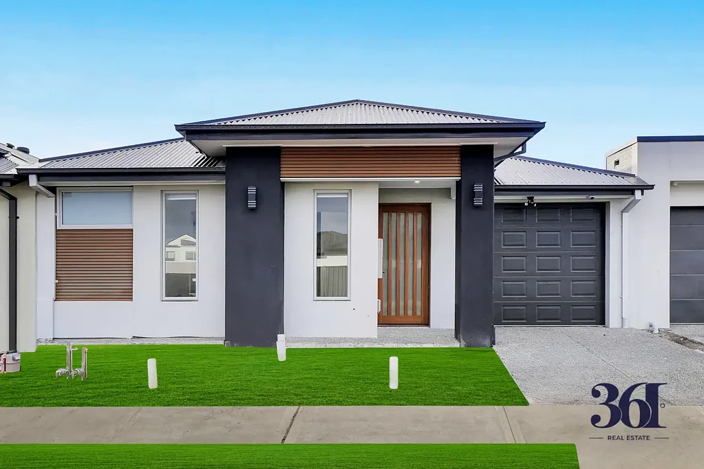 BRAND NEW HOME | MODERN,COMFORTABLE,CONVENIENT.LIVING | MOVE-IN READY