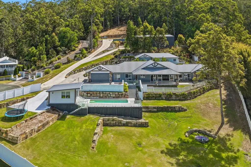 Bonogin 6ਬੈੱਡਰੂਮ Exceptional Multigenerational Bonogin Acreage - Serious Seller, Genuine Opportunity