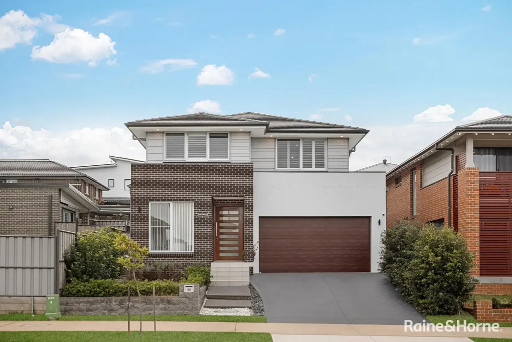Box Hill 4 Bedroom Family Living at Its Finest in the Heart of Hills of Carmel