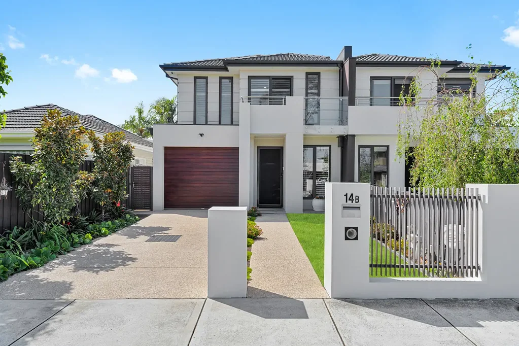Bentleigh East 4ห้องนอน A Stunning Fusion Of Luxury and Contempary Living