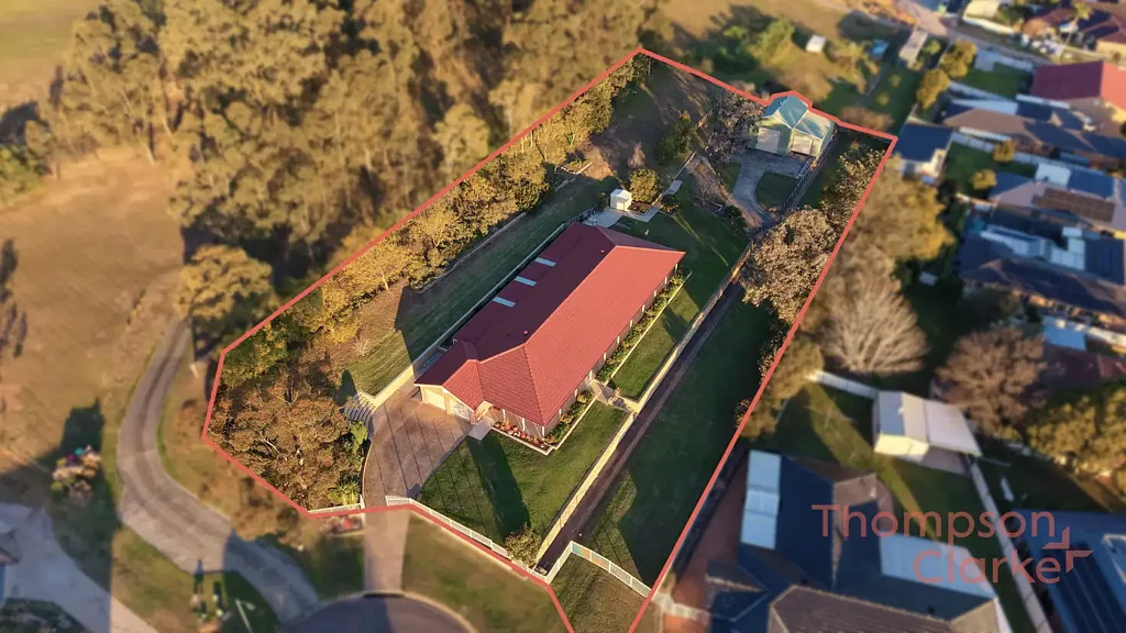 Rutherford 6房  🏡 AN EXTRAORDINARY FAMILY HOME WITH SPACE, VERSATILITY & A DREAM SHED!
