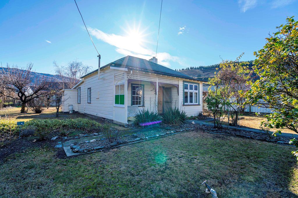 8 Fraser Street, Clyde, Otago, 3 phòng ngủ, 1 phòng tắm