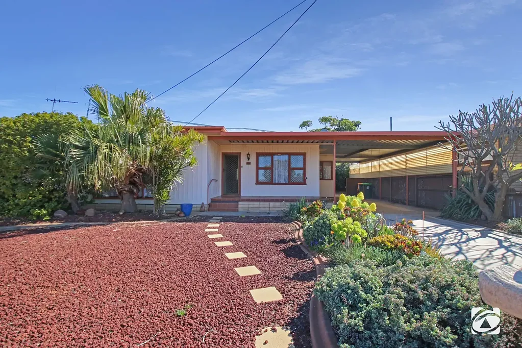 30 Albert Morris Avenue, Broken Hill, NSW 2880